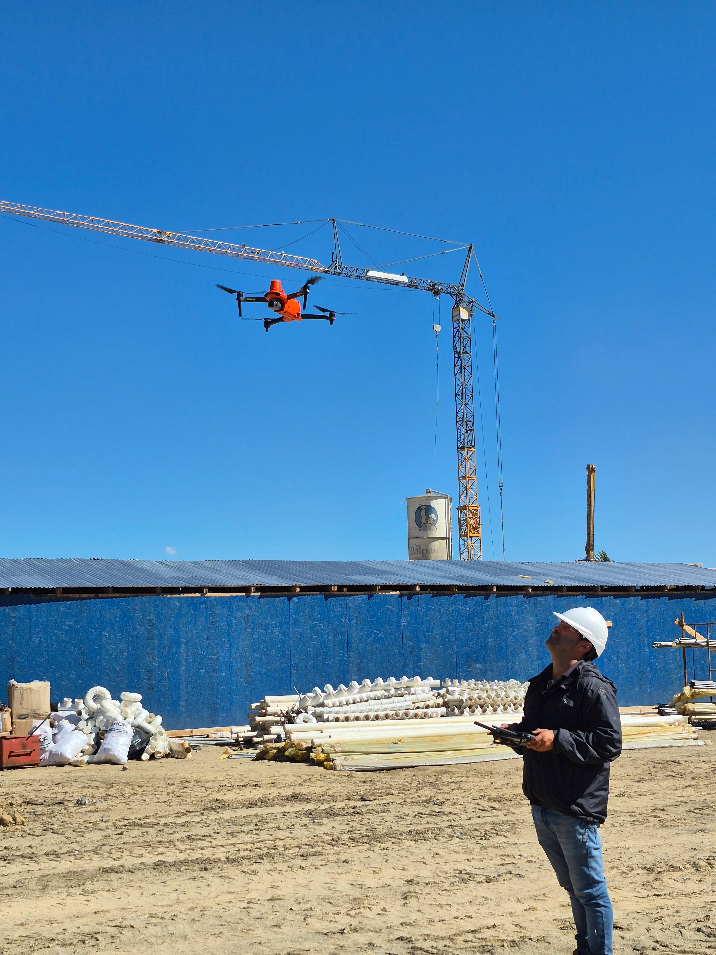 Volando dron para fotogrametría